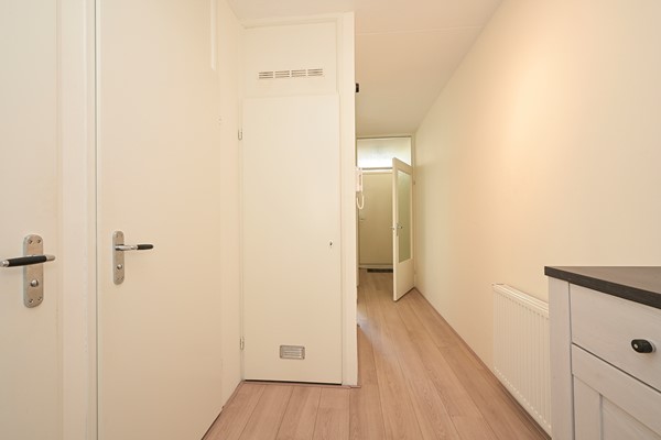 Medium property photo - Van Kinsbergenstraat 13, 2518 GV The Hague